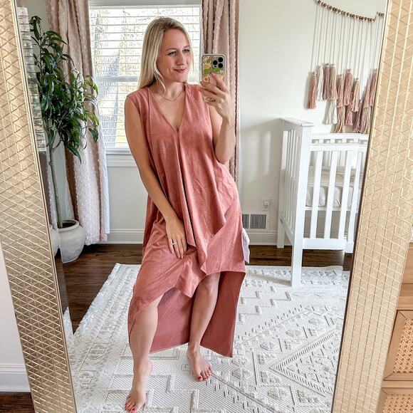 NWT BCBGMaxAzria Trar Suede Asymmetrical Dress in Rose Dawn - Picture 1 of 10